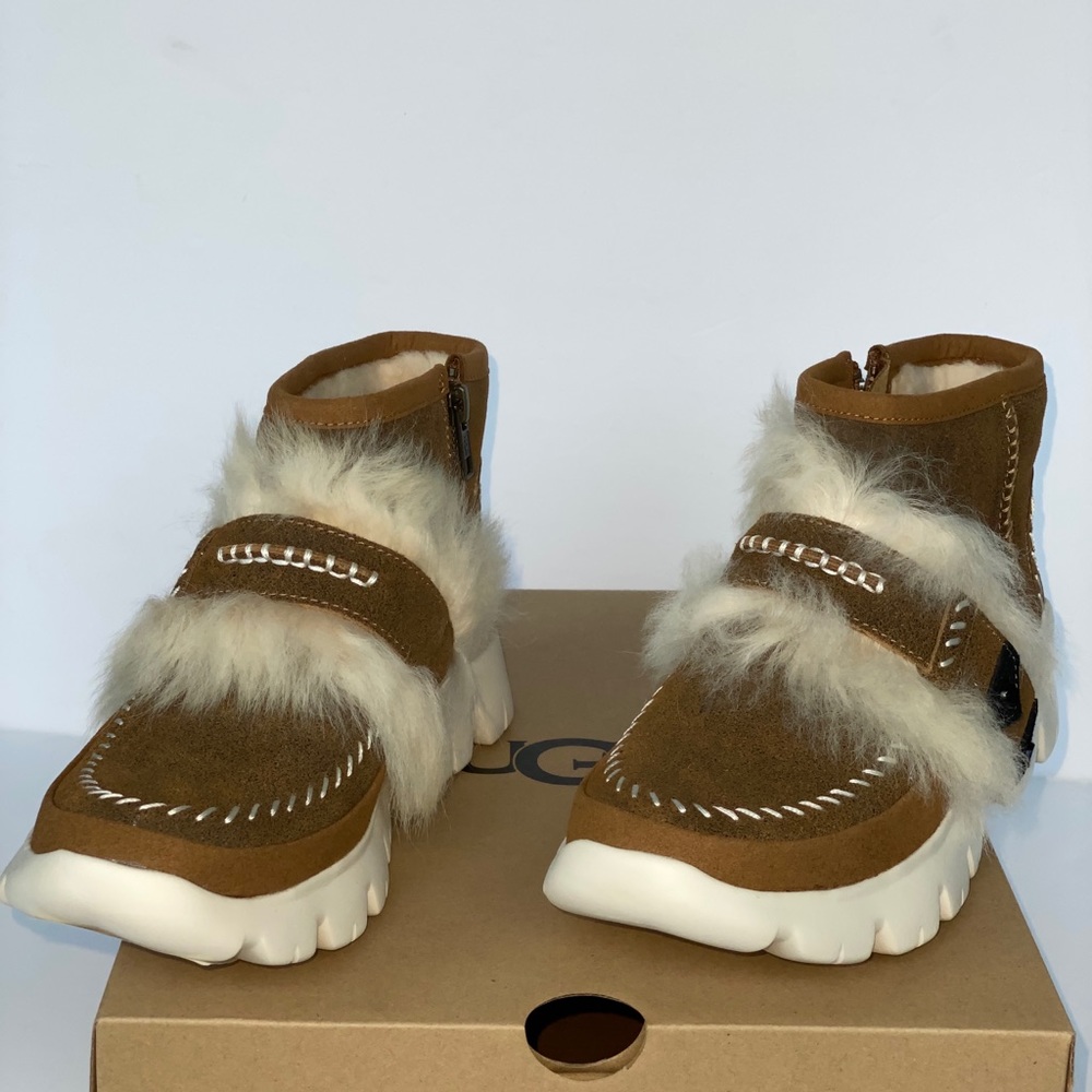 NEW UGG FLUFF Ankle Boot Tan/Brown Size 6 - Picture 5 of 10